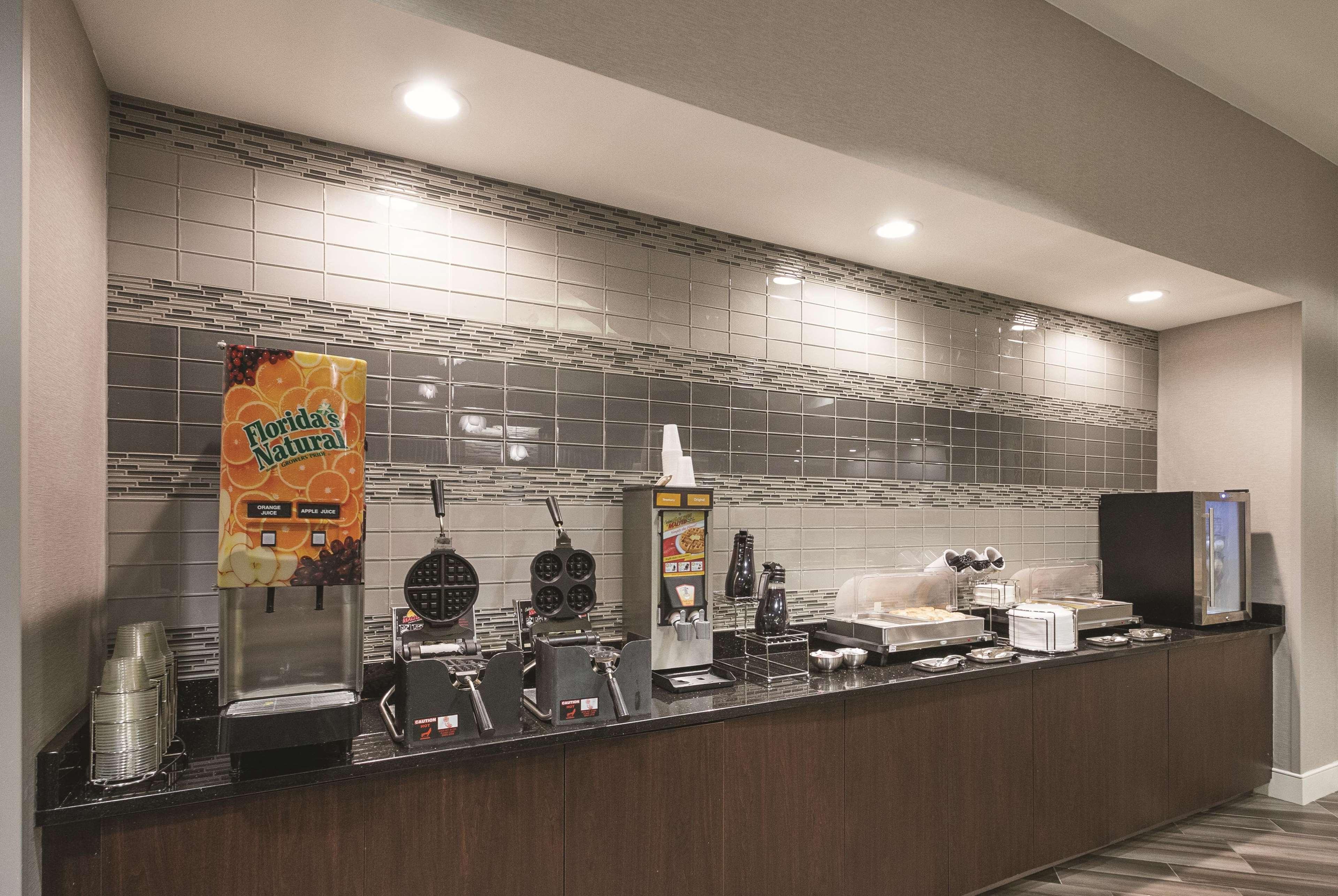 La Quinta By Wyndham Orem University Pwy Provo Extérieur photo